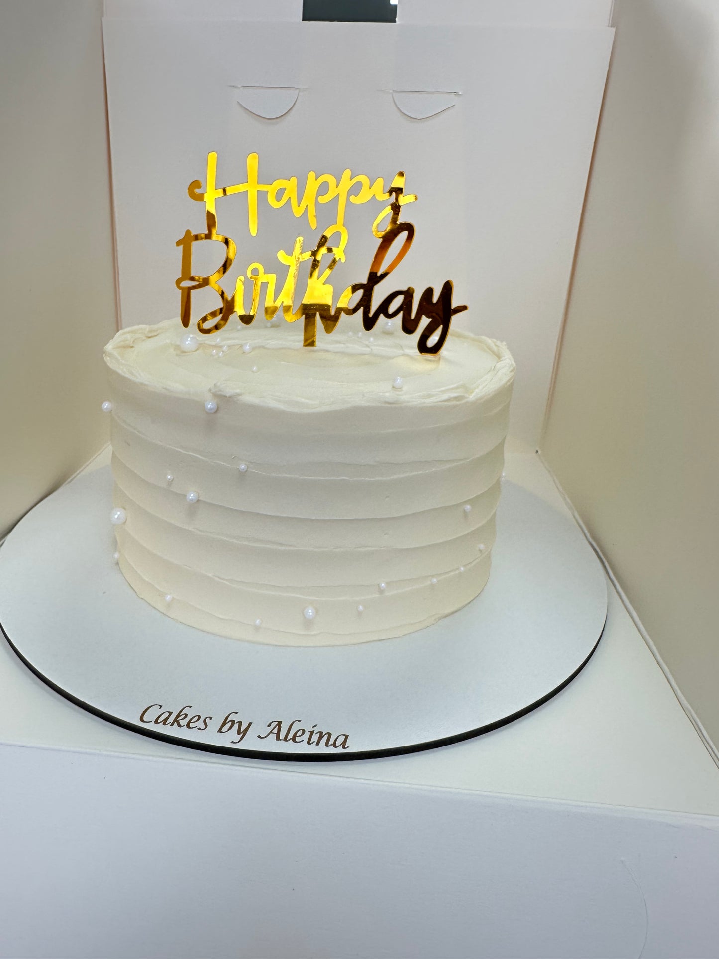 Simple Design Cakes
