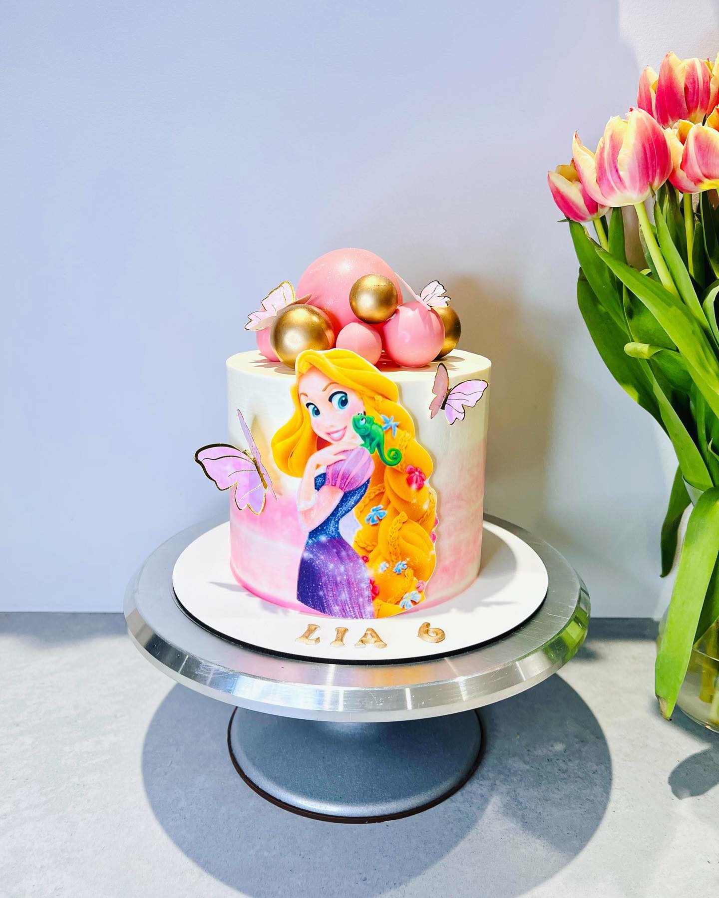 Rapunzel Cake